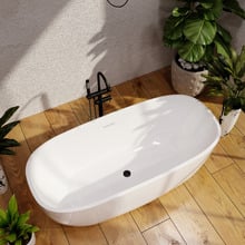 Ally Acrylic Freestanding Bath